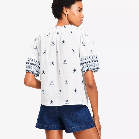 LOFT Border Floral Clip Pleated Blouse size small. - Picture 3 of 10